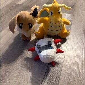 Eevee, Dragonite, and Larvesta Plush Bundle
